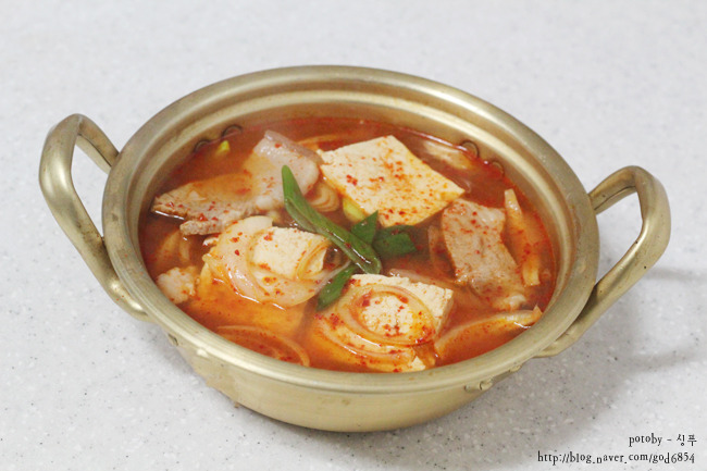 돼지랑찌개랑 이미지