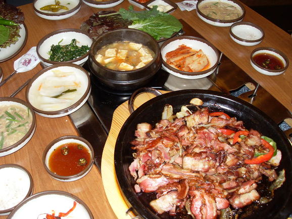돼지와오리마을 이미지
