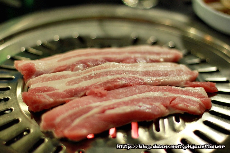 [신촌맛집] 불만제로에서 칭찬했던 그곳! 맛도 good!-신촌 고기창고