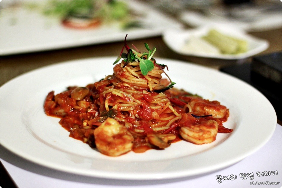 교대맛집-돌판위에서 스테이크가?맛도 좋고 분위기도 좋은-트레비파스타