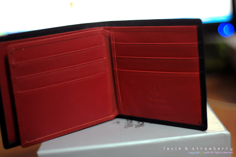 VIVIENNE WESTWOOD (비비안웨스트우드) Nappa Carf nero/rosso 단지갑