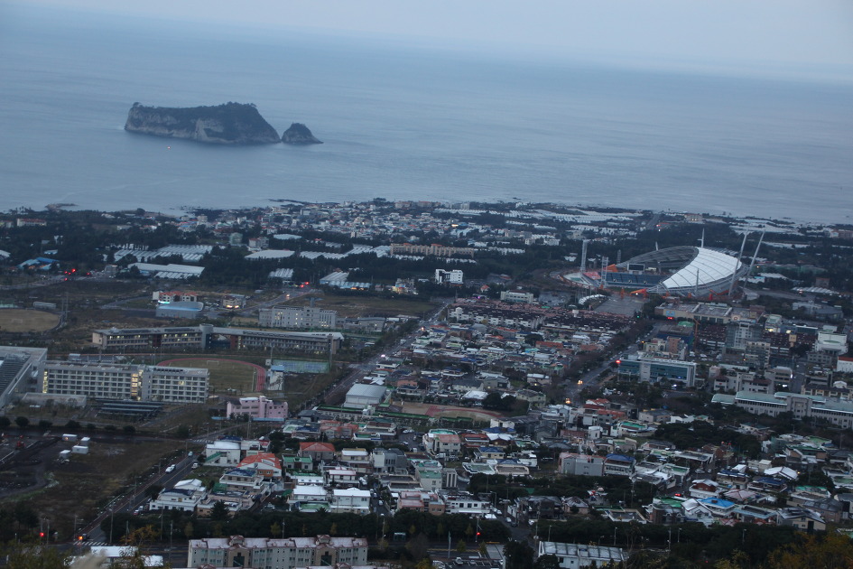 제주 올레 6~7번, 10번길과 영실코스를 따라 눈 덮힌 한라산의 황홀한 모습을 즐기다..