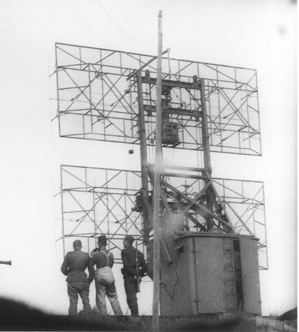 영국 공수부대의 브루네발 독일군 뷔르츠부르크 레이더 탈취작전[British Airborne troops German Wirzburg Rador Brunebal Raid- Operation Biting]