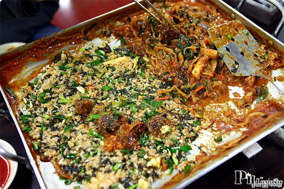 수원맛집-이렇게 푸짐한 순대볶음이 있다니.2인분을 둘이서 다 못먹을 정도!-지동시장 원조 엄마네 - 수원 지역 추천맛집 엄마네 후기