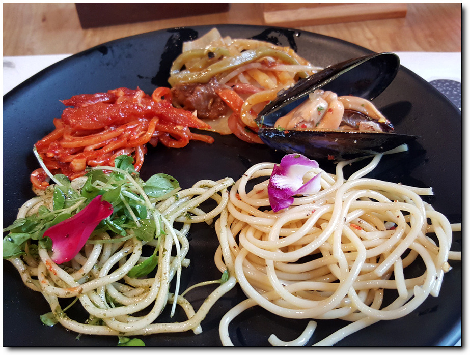 [부산맛집] 영화의 전당에서 70첩 반상을 만나다!! <식당120>