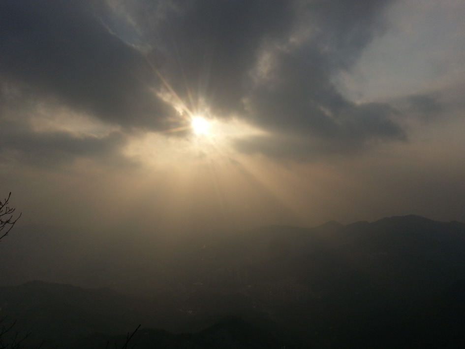 아듀~~~ 해넘이 산행 천마산(812m)에서...