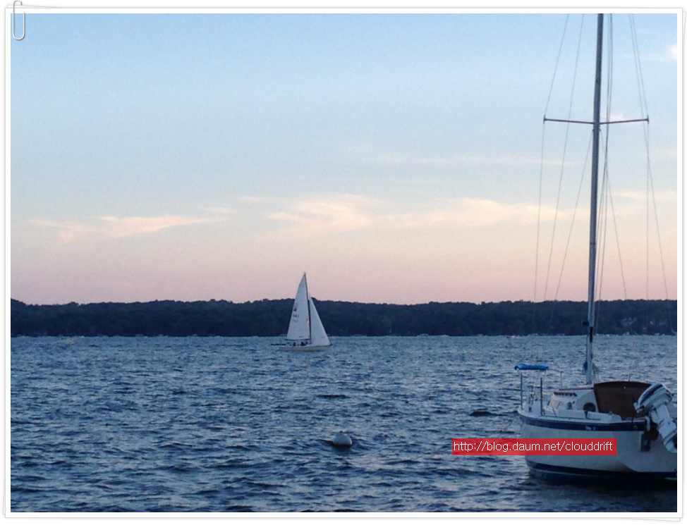 [Wesley Woods 5] 해가 떨어지면 캠프 파이어로 밤을 세우며 추억 만들기를 하다.