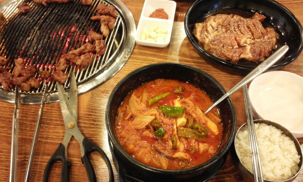 김치찌개 의 진맛. 동강