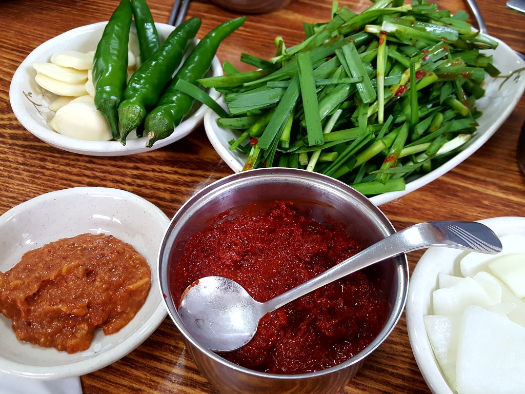 경북 고령군 맛집 대가야시장 소문난할매국밥 모듬국밥 여행