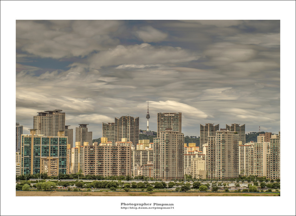 2018-07-06 (서울 동작구 흑석동 효사정 - 흐린날의 서울 풍경) - 남산, 한강, 동작대교, 한강대교, 롯데월드타워, 올림픽도로, 파노라마, 타임스택