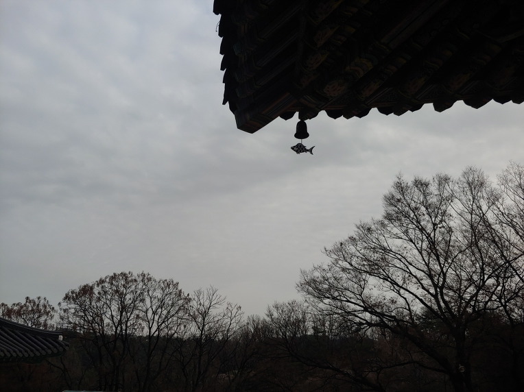 그 사람 장점만 보고 갈 순 없을까?