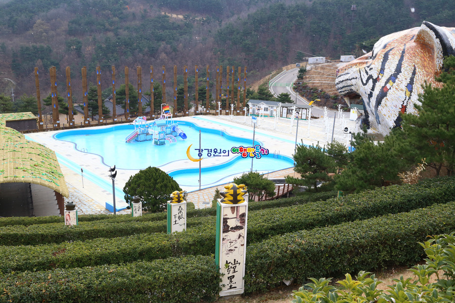 산청한방테마파크 동의보감촌 경남 산청특산물 기바위빵 농특산물판매장 산청한방가족호텔 기념품 웰니스관광 