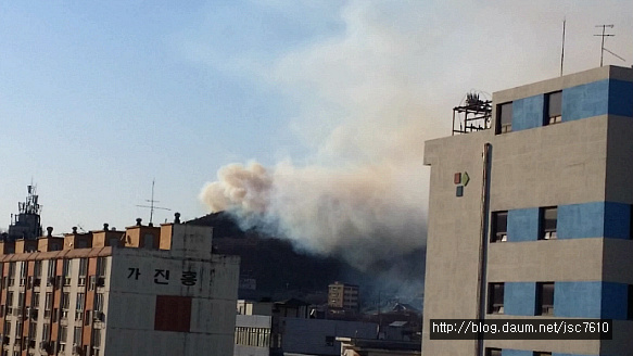 장수산 산불!! 원적산 공원 옆 장수산 산불 진압중